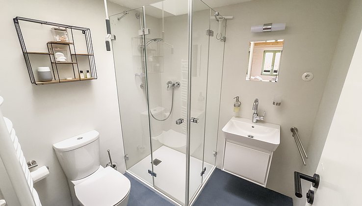 Eines der Badezimmer