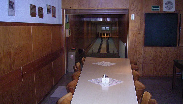 Bundeskegelbahn mit Gesellschaftsraum