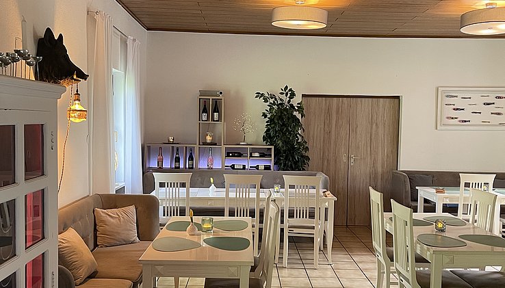 Innenbereich mit Blick auf Lager/Nebenzimmer