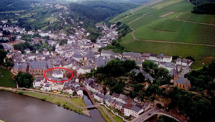 1 Luftaufnahme Saarburg mit Umrandung.jpg