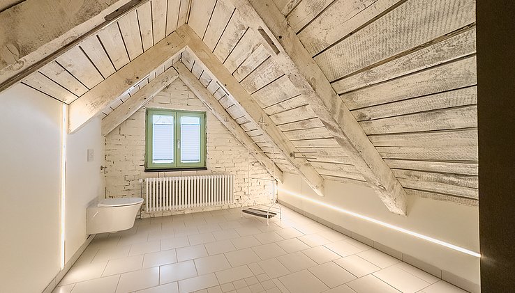 Charmant platzierte Dusche