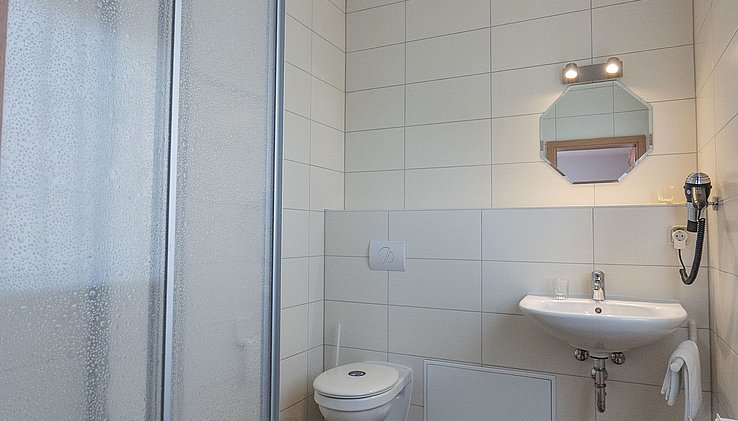 Bad 2 Pensionszimmer