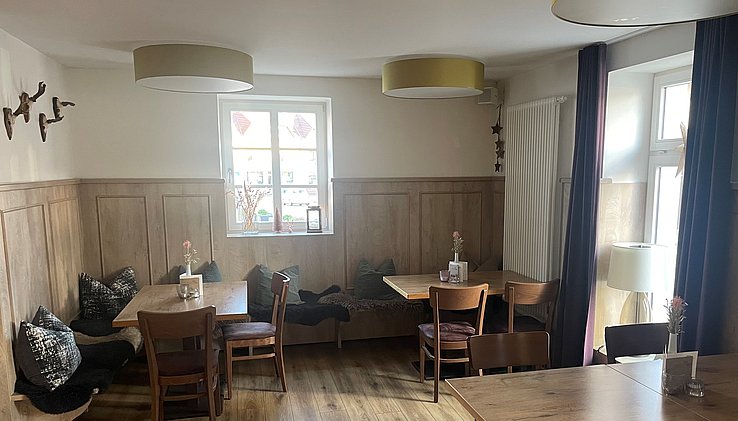 Gastraum Ecke rechts.jpg