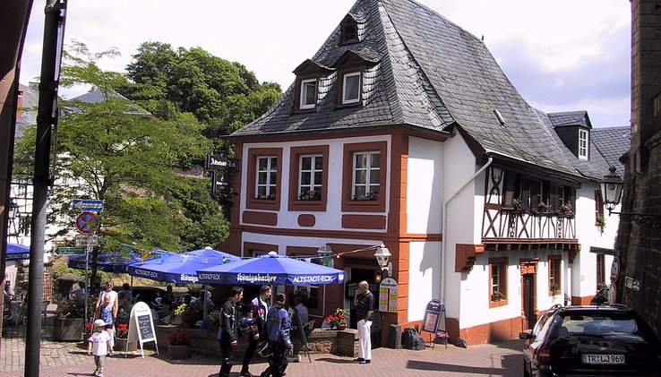 6 Altstadteck von Kirche.JPG