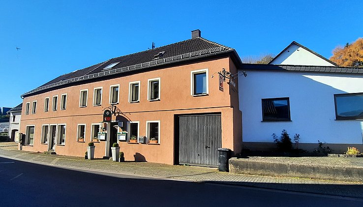 Vorderansicht Straßenseite